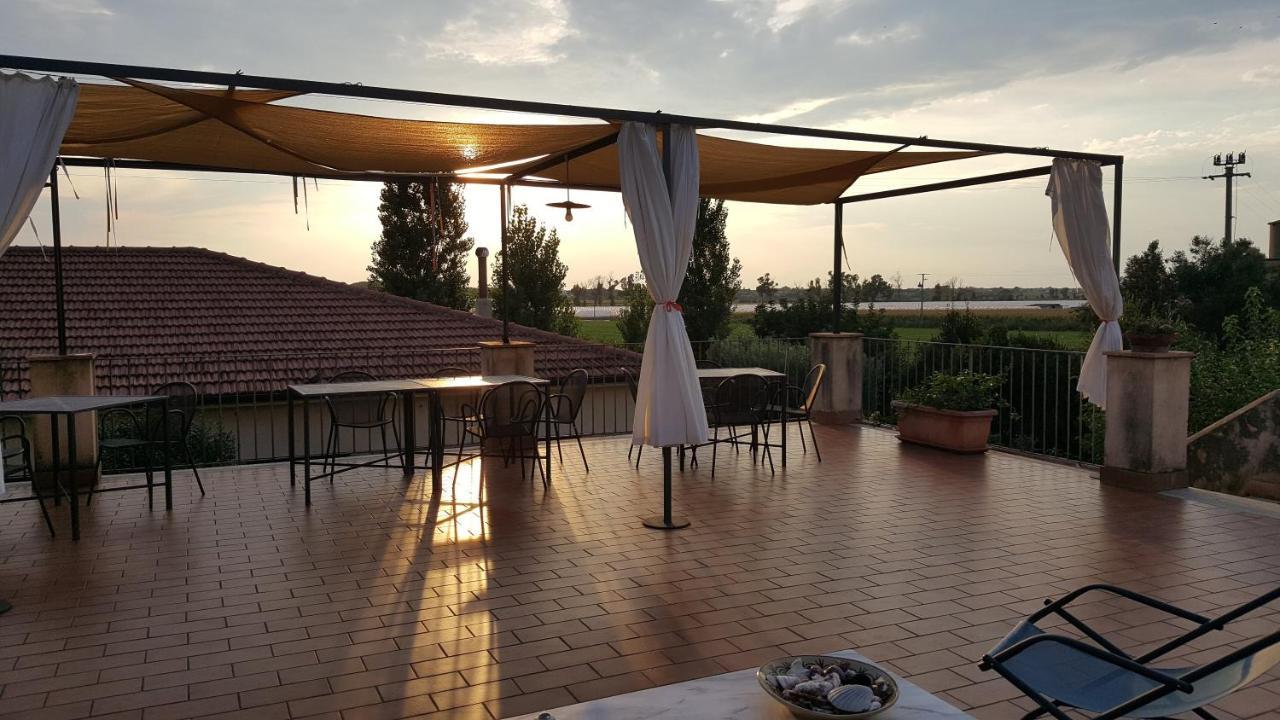 Casa Del Geco Acomodação com café da manhã Paestum Exterior foto